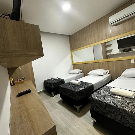 Hotel Piso 12 Bello Luaran gambar