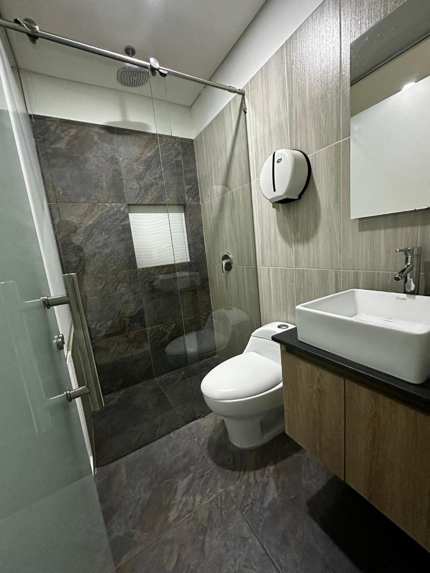 Hotel Piso 12 Bello Luaran gambar